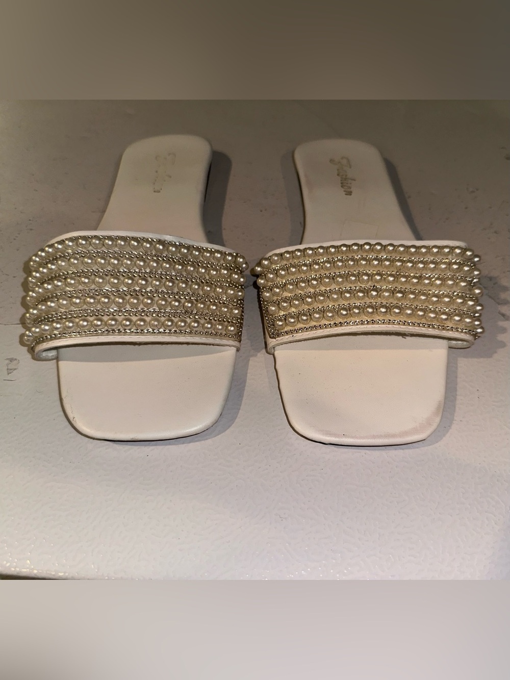 Pearl Sandals size 11.5 Women's